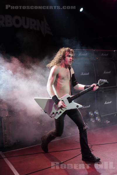 AIRBOURNE - 2008-12-02 - PARIS - Trabendo - 